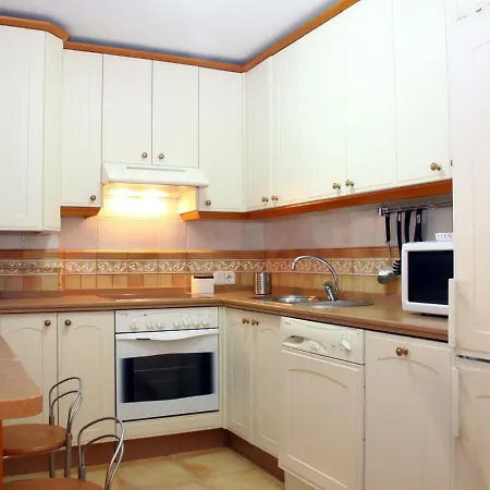 Saavedra Free Parking Center