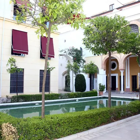 Saavedra Free Parking Center شقة قرطبة